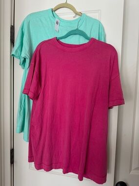 NWT 2 qty Old Navy Mint Green and Dragonfruit Short-Sleeve Tee